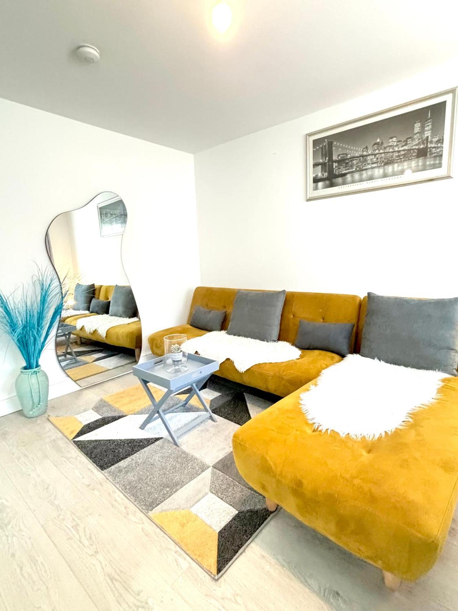 Apartamento Cosy Modern Flat With Garden Birmingam Exterior foto